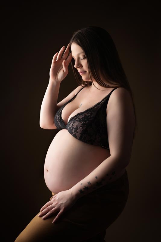Fotografía de embarazo en Valladolid | VeliaStudio