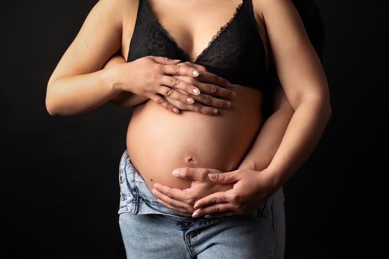 Fotografía de embarazo en Valladolid | VeliaStudio